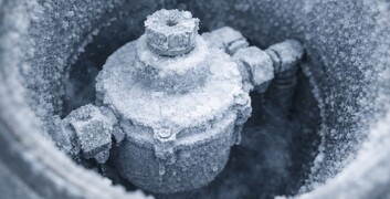 Замерз редуктор газгольдера: причины промерзания редуктора и как их устранить?